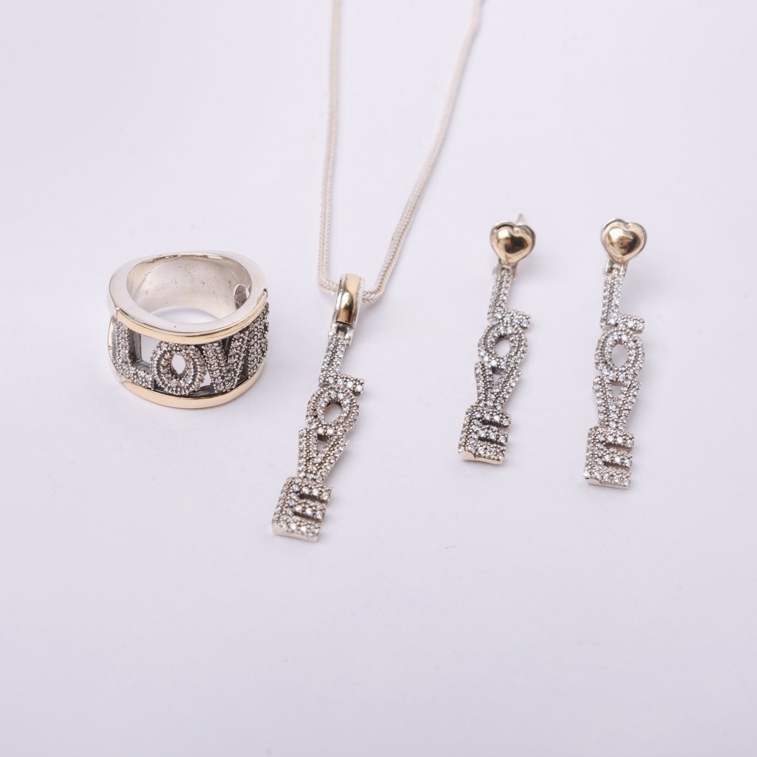 Set Completo LOVE Anillo + Aretes + Dije