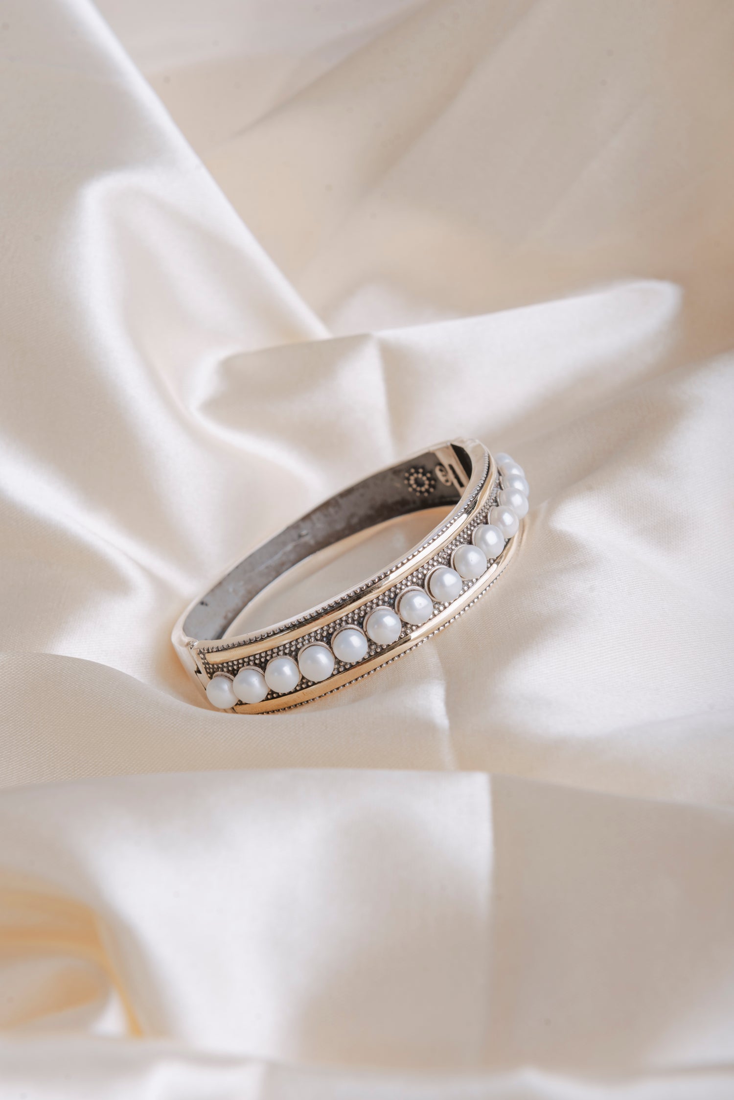 Aura Pearl – Brazalete