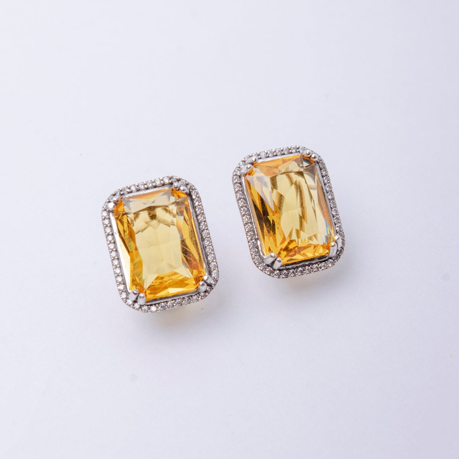 Aretes Aura Dorada