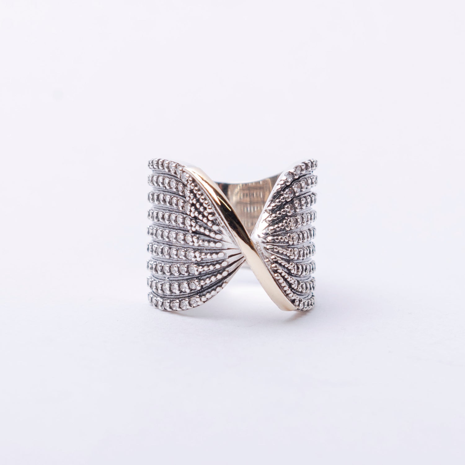 Anillo Ola de Brillo